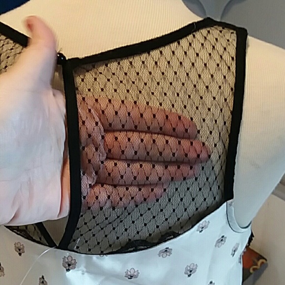 Maurices floral lace camisole  top - Picture 6 of 8